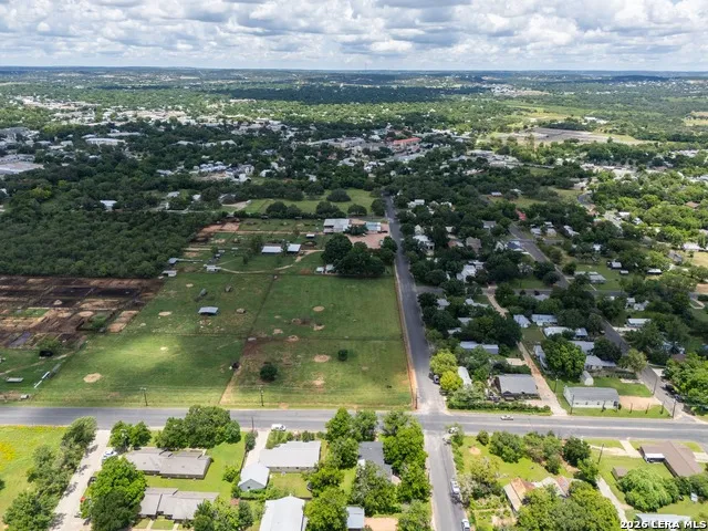 599 E HIGHWAY ST Fredericksburg, TX 78624