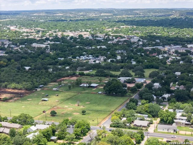 599 E HIGHWAY ST Fredericksburg, TX 78624