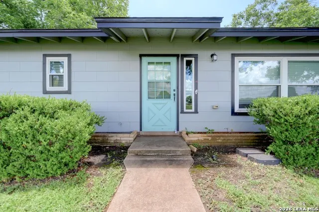 599 E HIGHWAY ST Fredericksburg, TX 78624