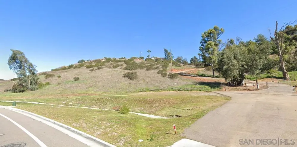 Country Club Dr Escondido, CA 92029