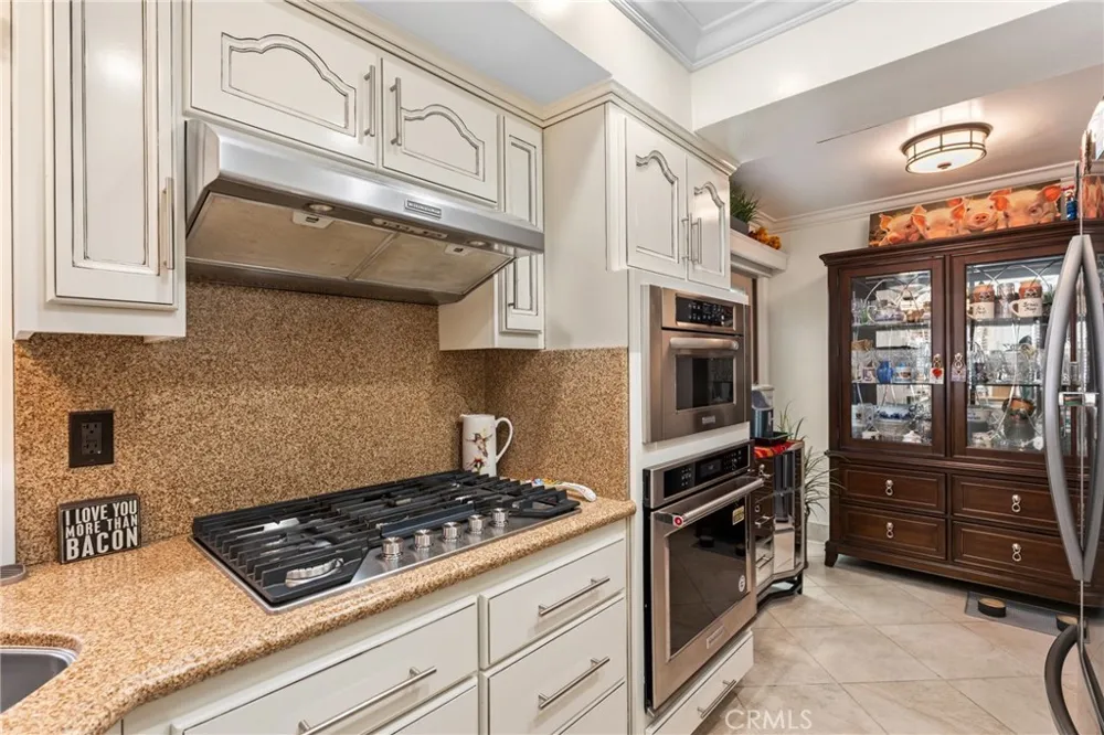 134 Oak Forest Circle Glendora, CA 91741