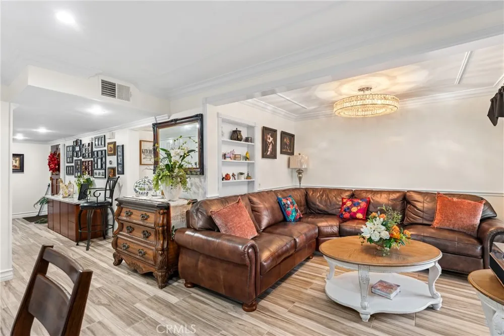 134 Oak Forest Circle Glendora, CA 91741