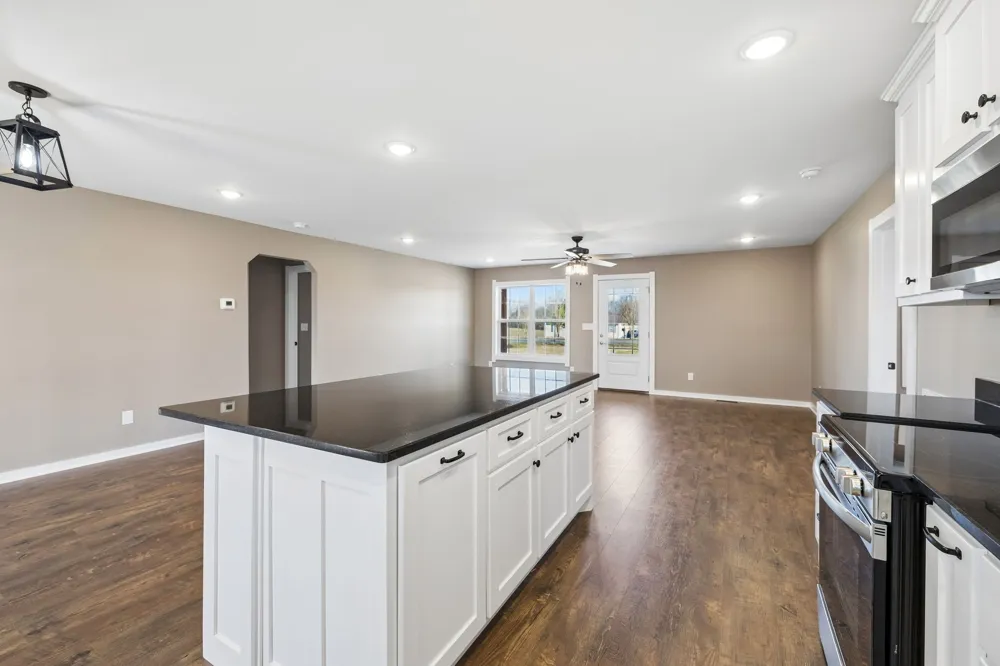 184 Ashmore Rd Summertown, TN 38483