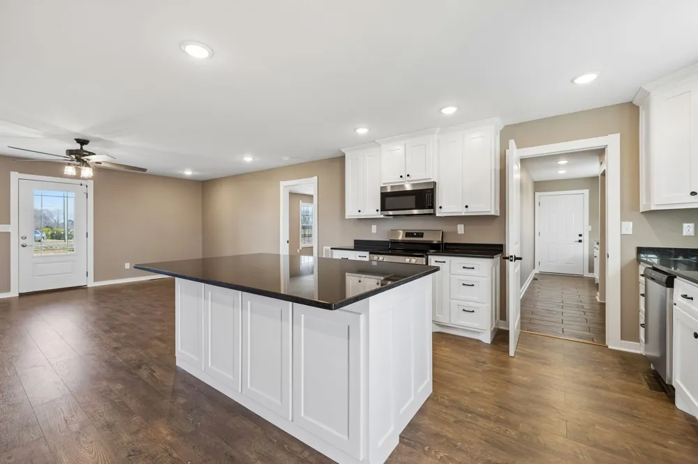 184 Ashmore Rd Summertown, TN 38483