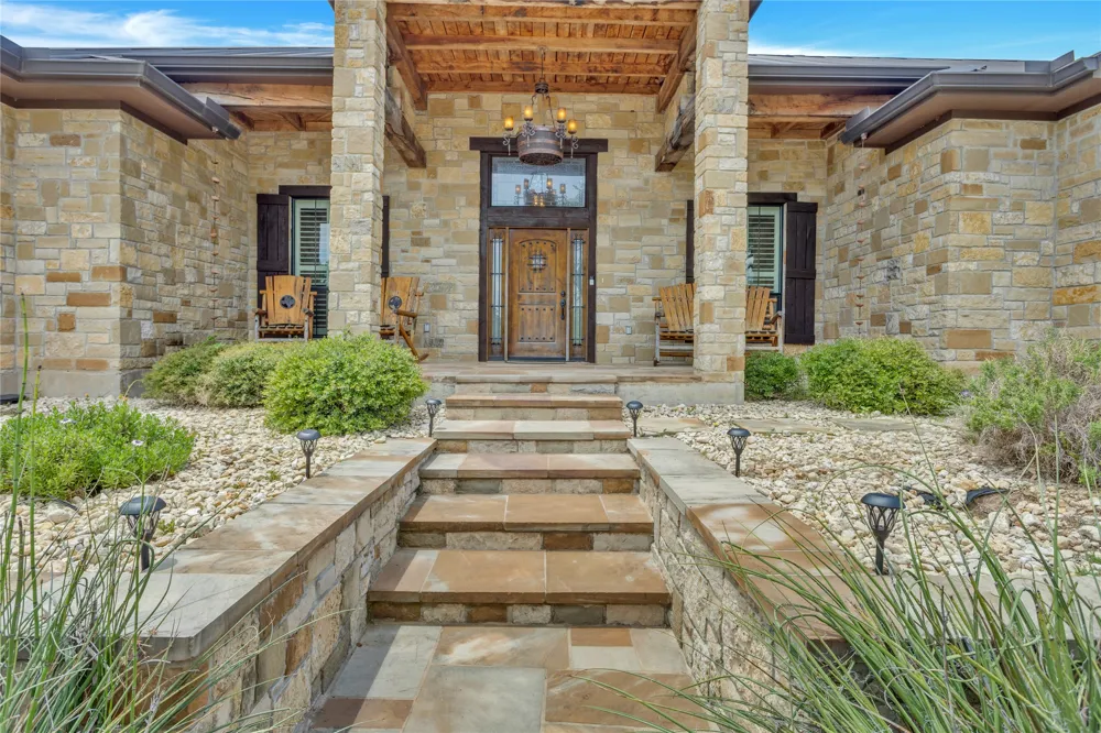 101 Fox Fur Horseshoe Bay, TX 78657