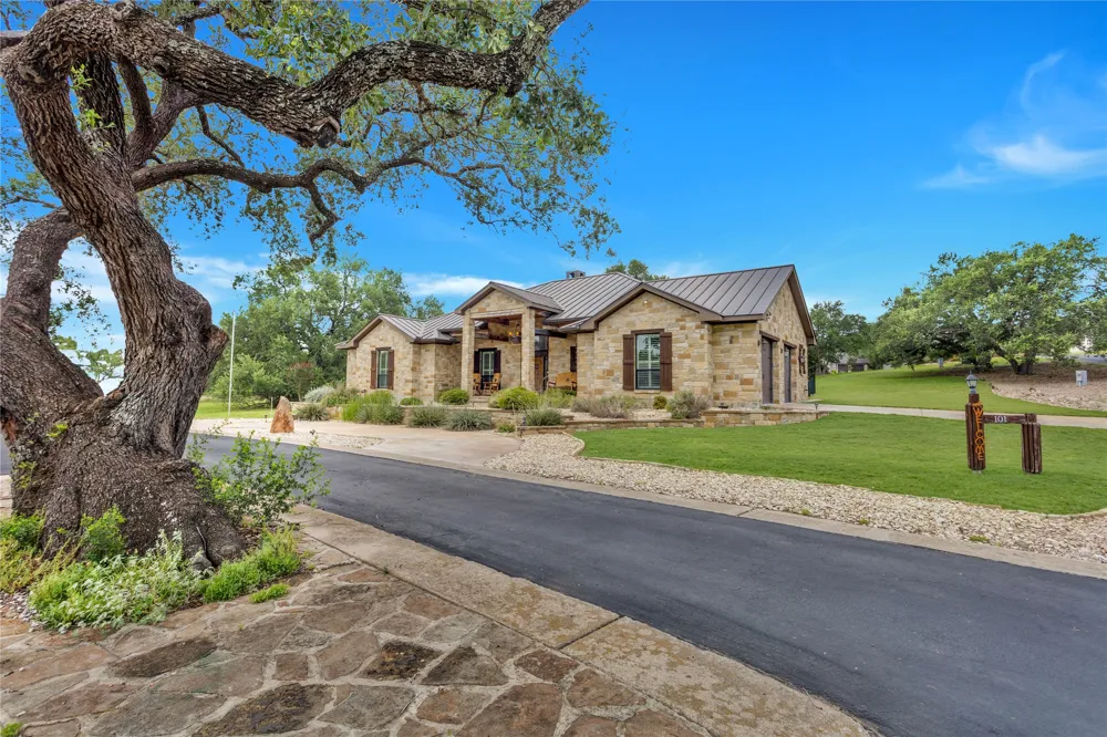 101 Fox Fur Horseshoe Bay, TX 78657