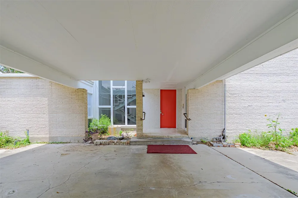 1700 S Virginia Port Lavaca, TX 77979