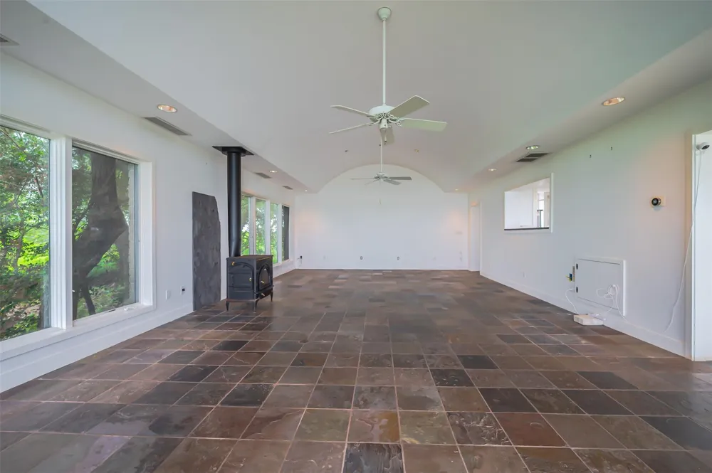 1700 S Virginia Port Lavaca, TX 77979