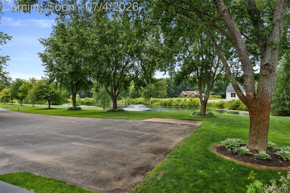 55550 Lee Road Lyon Charter Township, MI 48165