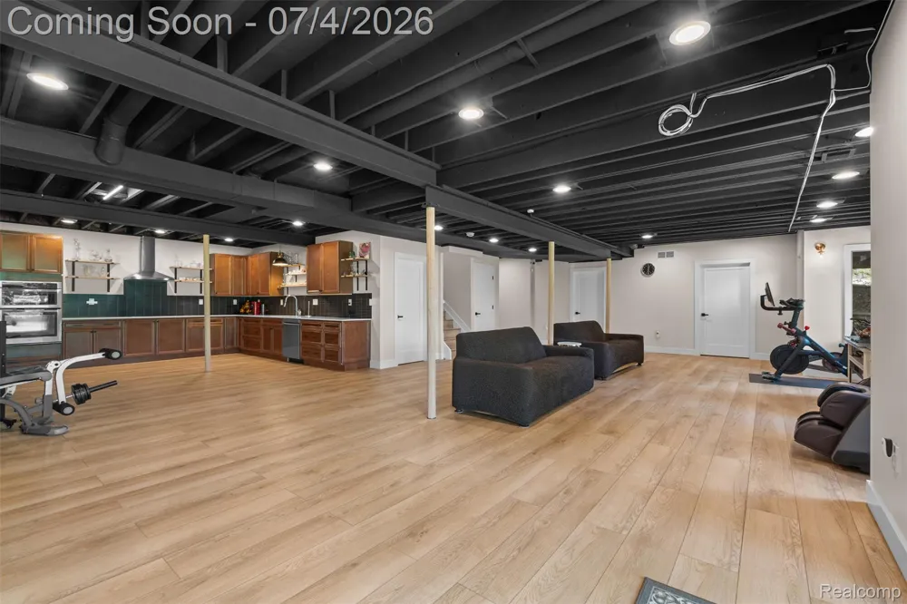 55550 Lee Road Lyon Charter Township, MI 48165