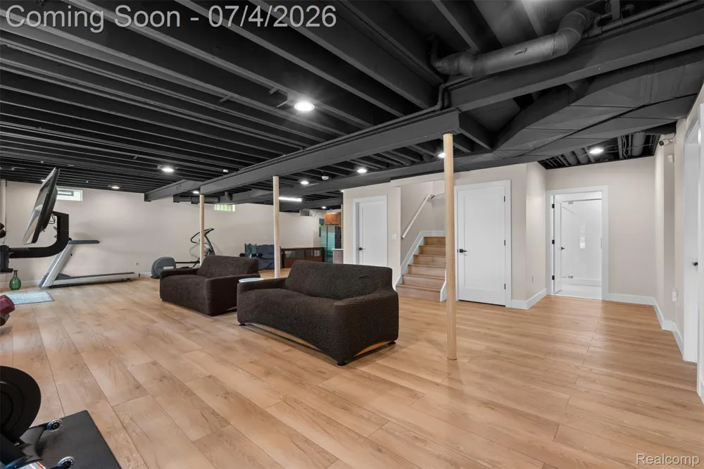 55550 Lee Road Lyon Charter Township, MI 48165