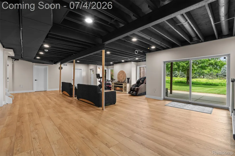 55550 Lee Road Lyon Charter Township, MI 48165