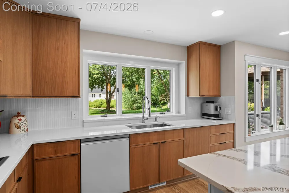 55550 Lee Road Lyon Charter Township, MI 48165