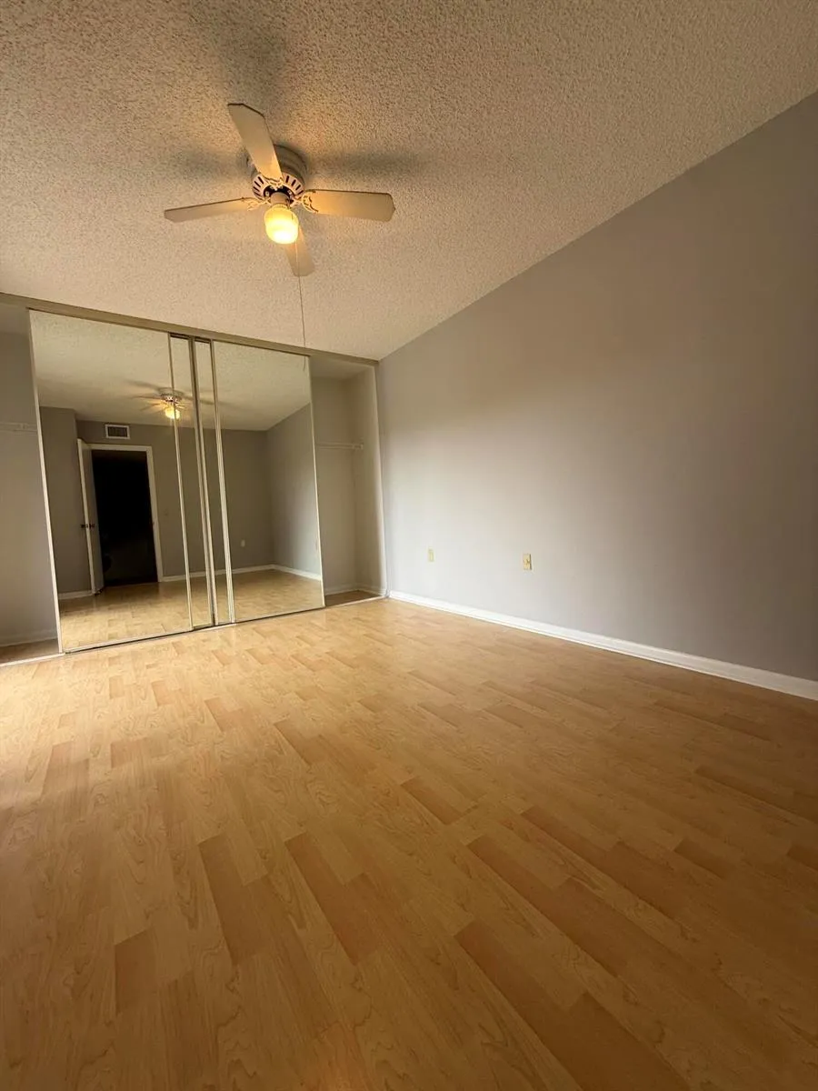 1603 16th Way West Palm Beach, FL 33407