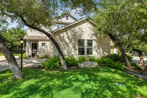207 Fairlake Circle
