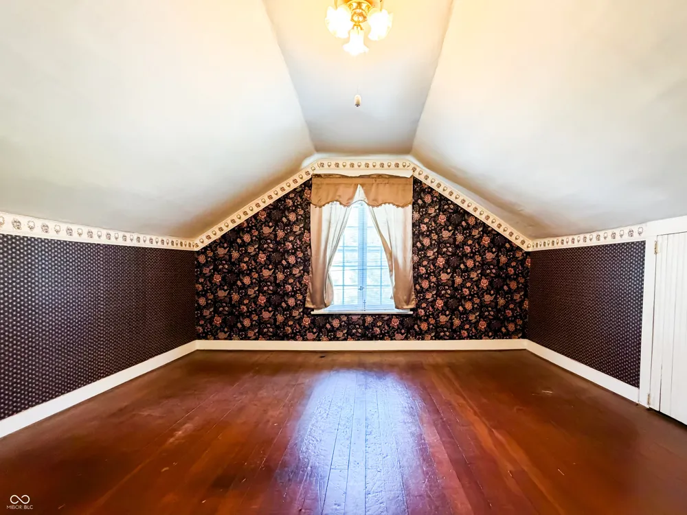 106 College Avenue Paoli, IN 47454