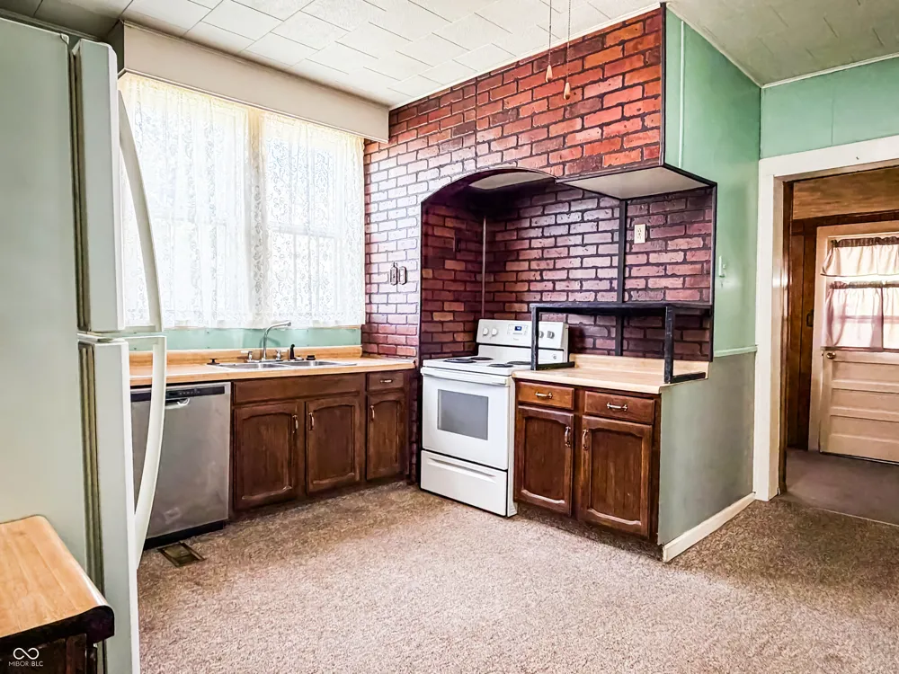 106 College Avenue Paoli, IN 47454