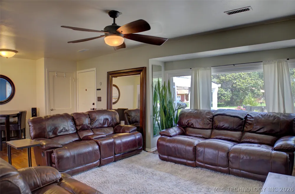 1828 E 10th Street Okmulgee, OK 74447