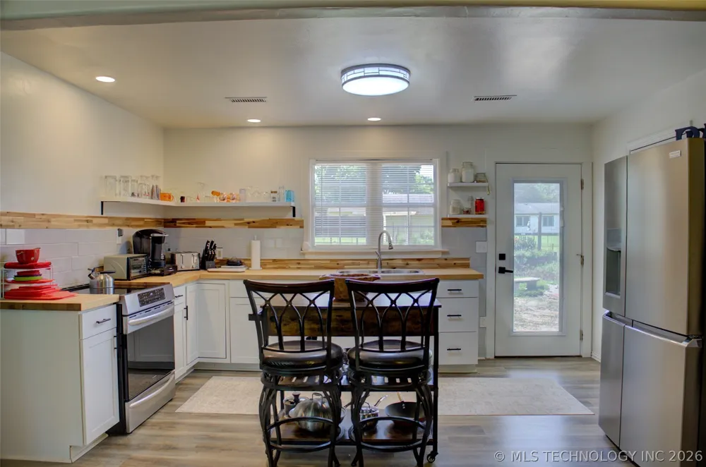 1828 E 10th Street Okmulgee, OK 74447