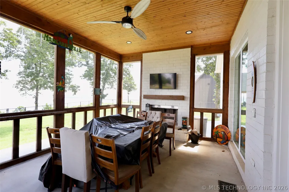 419535 E 1200 ROAD Eufaula, OK 74432