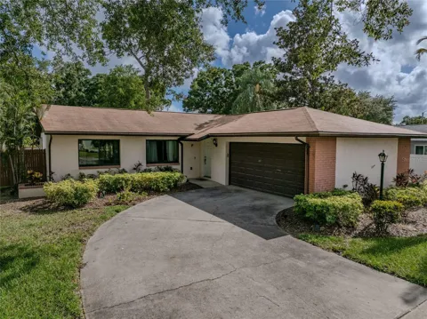 6960 PINECREST LANE