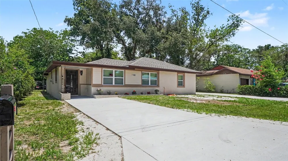 1109 NW 14TH AVENUE ocala, FL 34475