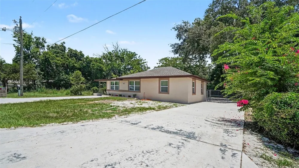 1109 NW 14TH AVENUE ocala, FL 34475