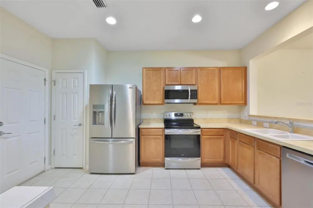 10141 POST HARVEST DRIVE Riverview, FL 33578
