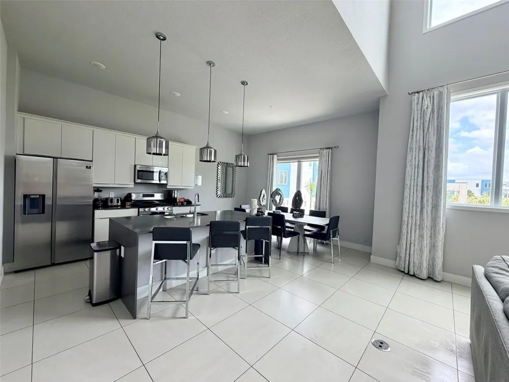 7770 SANDY RIDGE DRIVE #207 Reunion, FL 34747