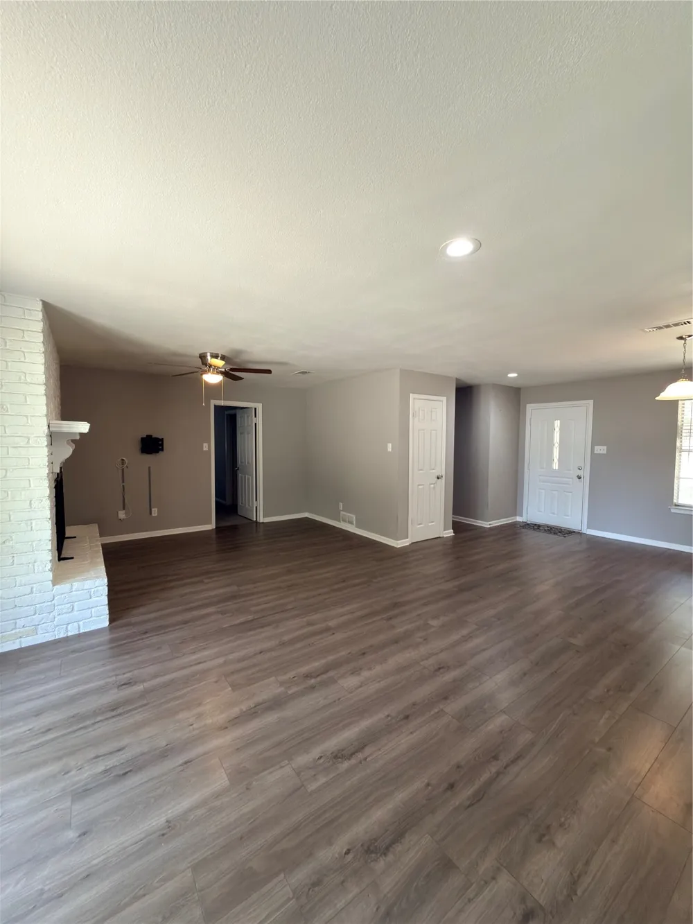 900 Prestwick Street Bedford, TX 76022