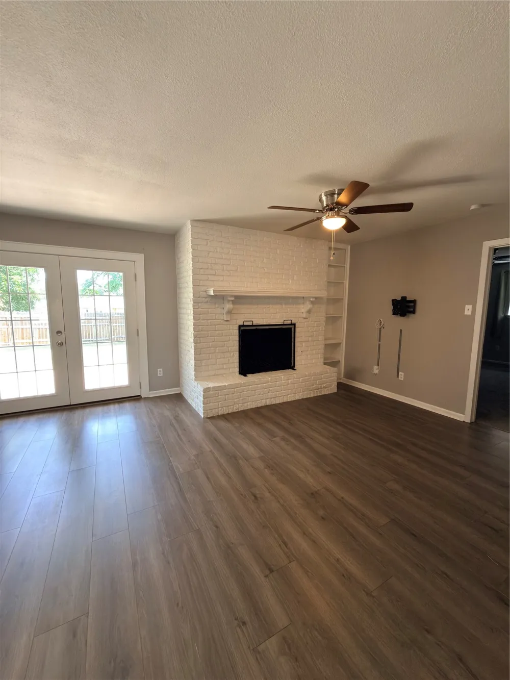 900 Prestwick Street Bedford, TX 76022