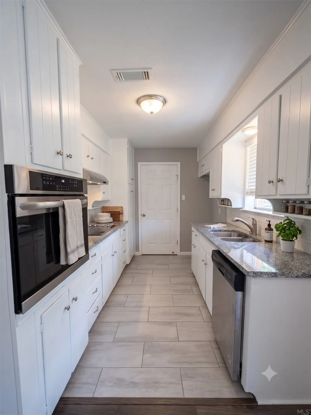 900 Prestwick Street Bedford, TX 76022