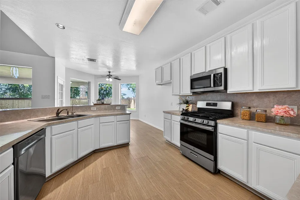 13910 Sunset View Drive Houston, TX 77083