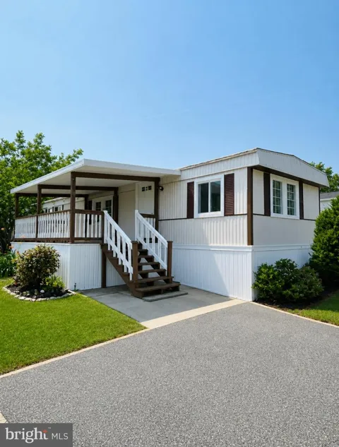 1210 JANET DRIVE