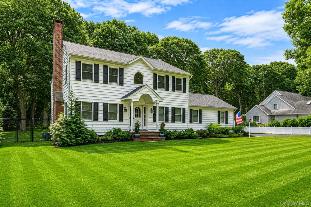 1075 Ships Drive Southold, NY 11971