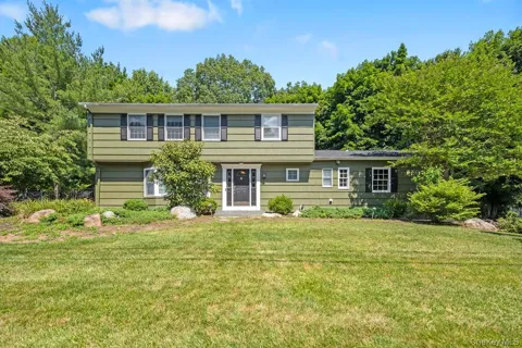 21 Ardsley Drive
