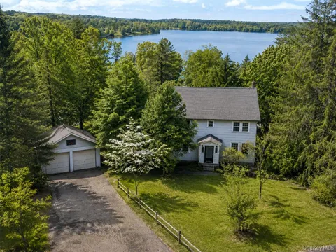 328 Lake View Drive Road
