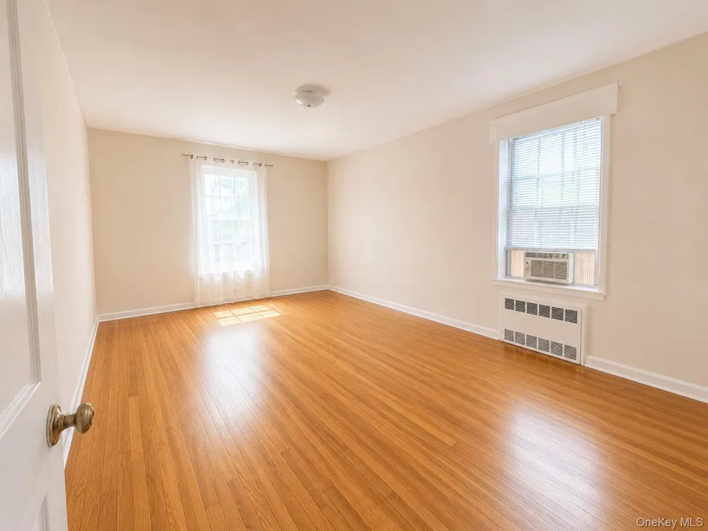6385 Woodhaven Boulevard #5A2 Rego Park, NY 11374