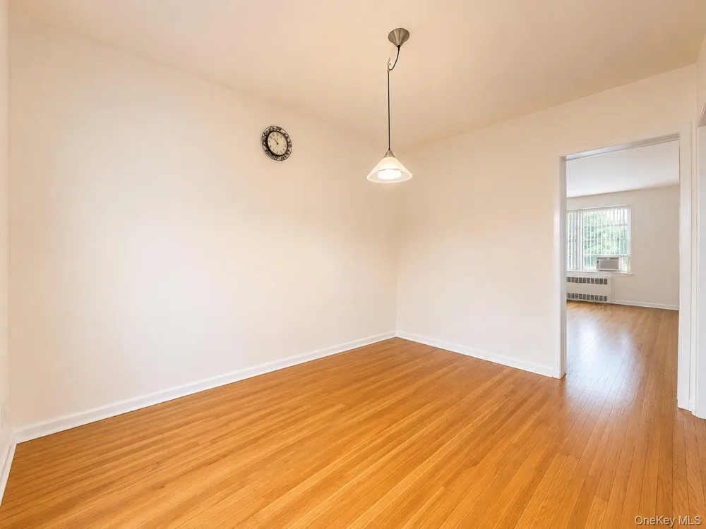 6385 Woodhaven Boulevard #5A2 Rego Park, NY 11374