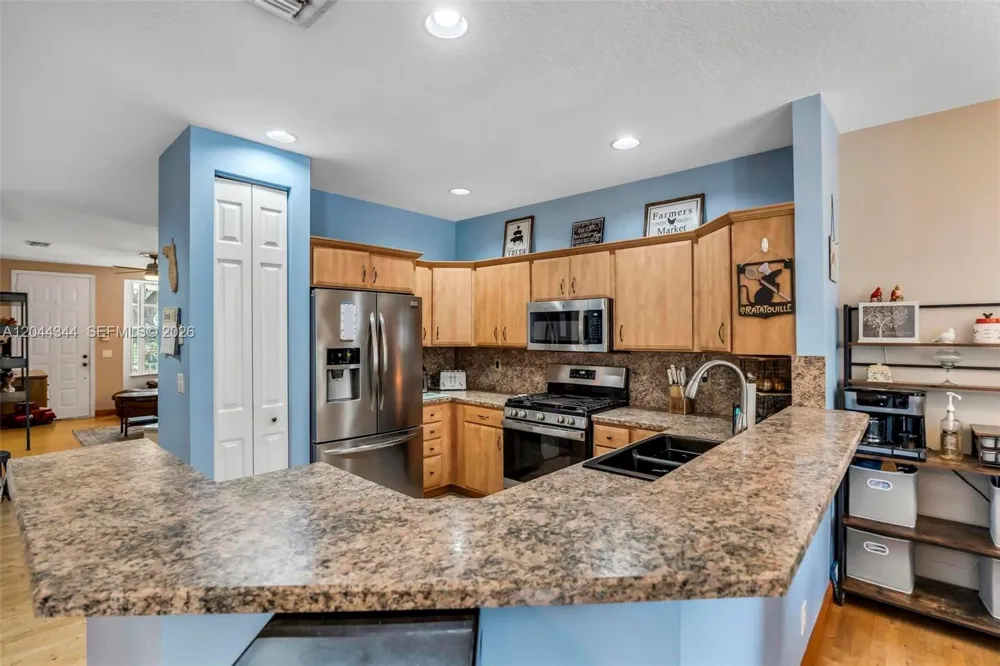 126 Spruce St Boynton Beach, FL 33426