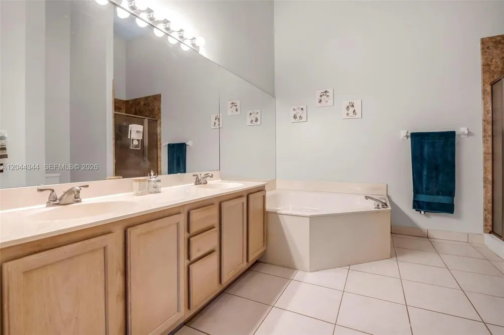 126 Spruce St Boynton Beach, FL 33426