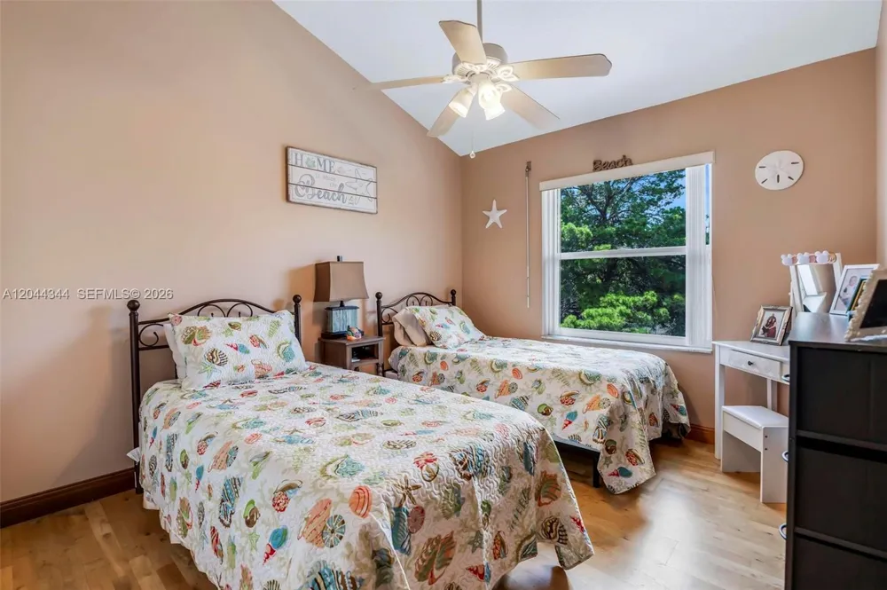 126 Spruce St Boynton Beach, FL 33426
