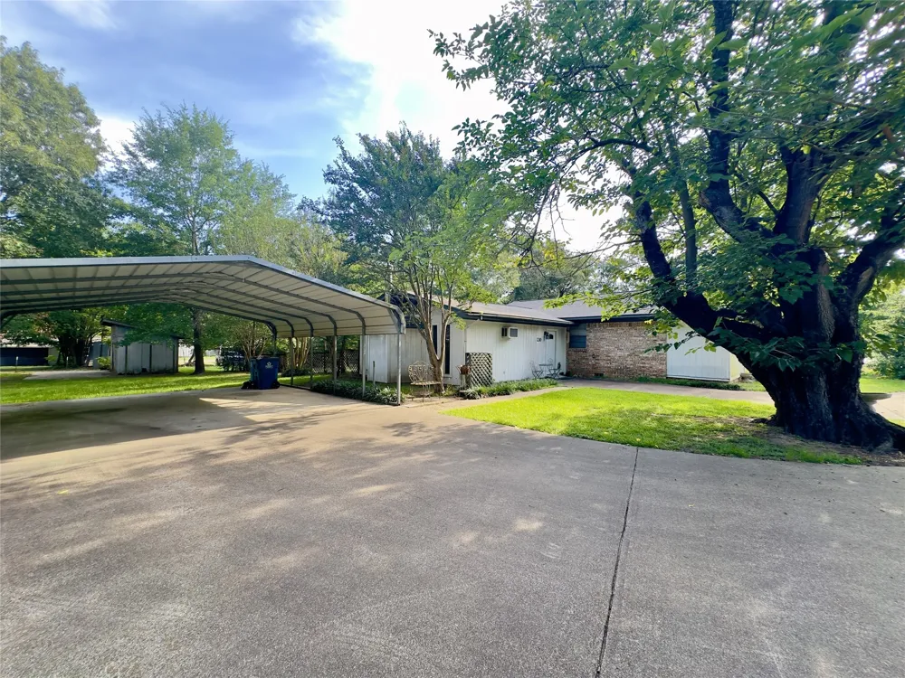 230 Scenic Loop Hawkins, TX 75765