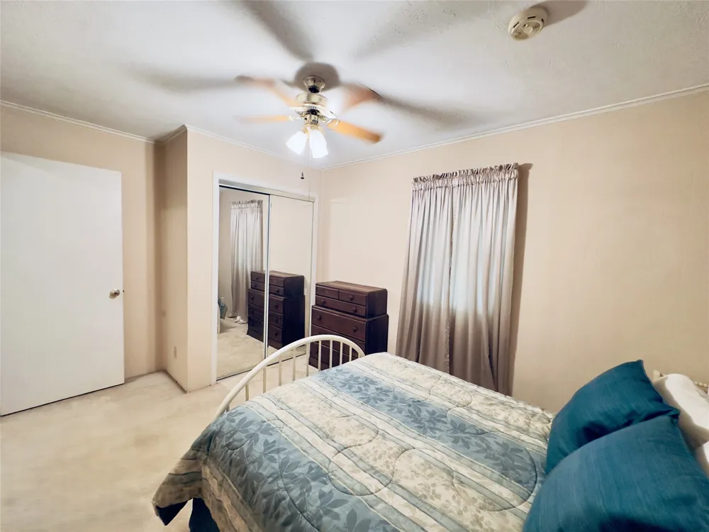 230 Scenic Loop Hawkins, TX 75765