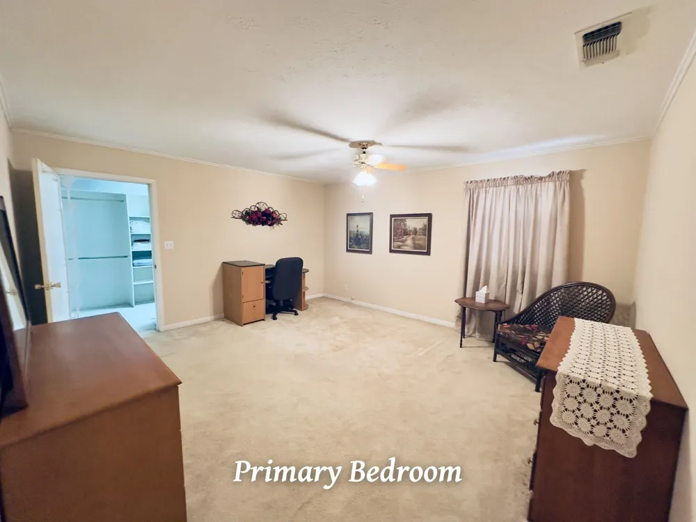 230 Scenic Loop Hawkins, TX 75765