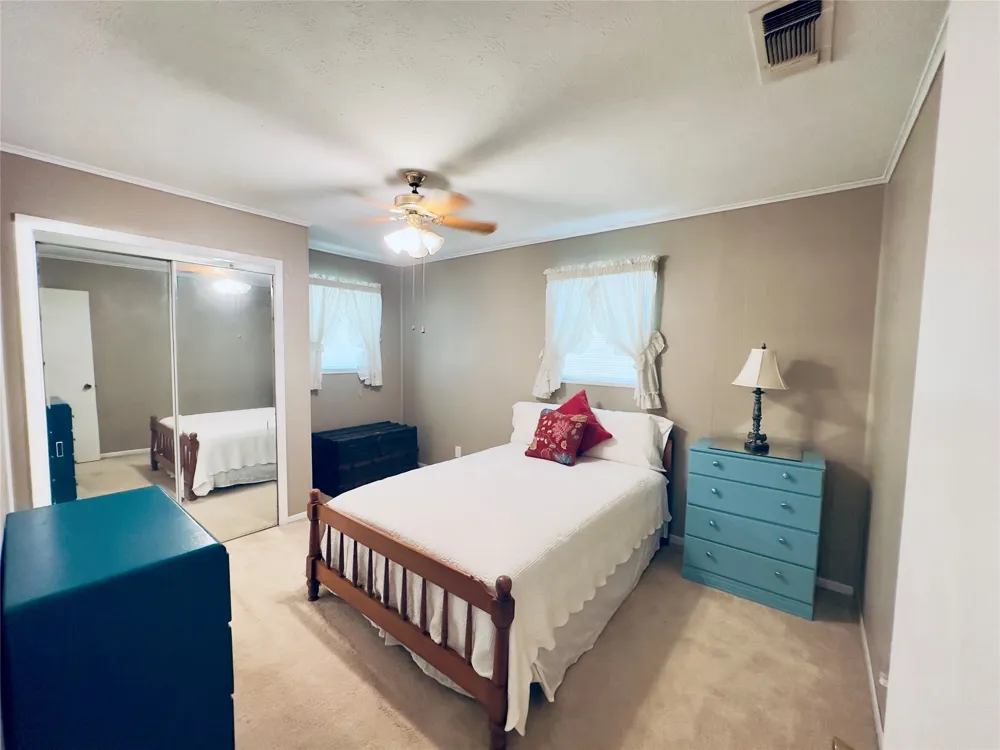 230 Scenic Loop Hawkins, TX 75765