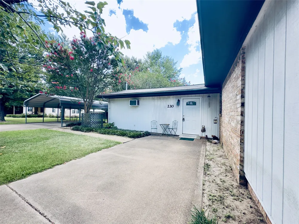 230 Scenic Loop Hawkins, TX 75765