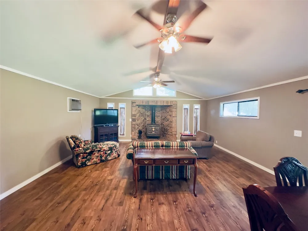 230 Scenic Loop Hawkins, TX 75765