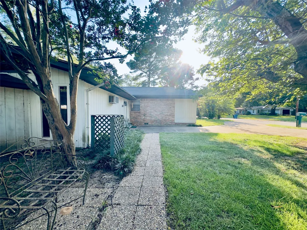 230 Scenic Loop Hawkins, TX 75765