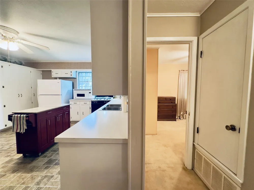 230 Scenic Loop Hawkins, TX 75765
